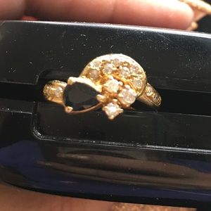 Antique Charming Sapphire Diamond  Ring 18 karat